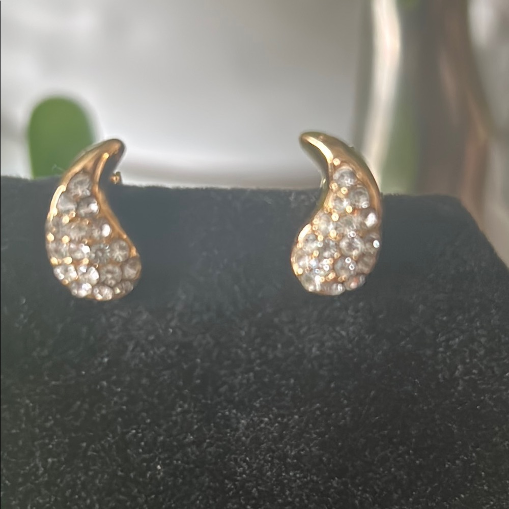 Dior Vintage clip-on earrings - Picture 2 of 8